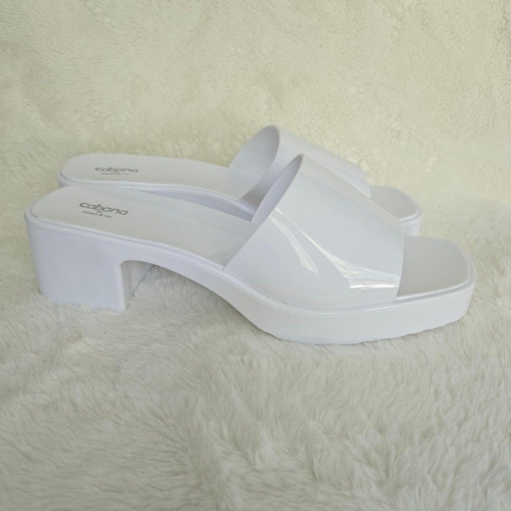 Crown & Ivy White Cabana platform sandals